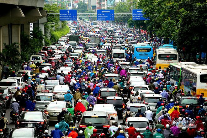 Tránh giờ cao điểm và khu vực ô nhiễm cao