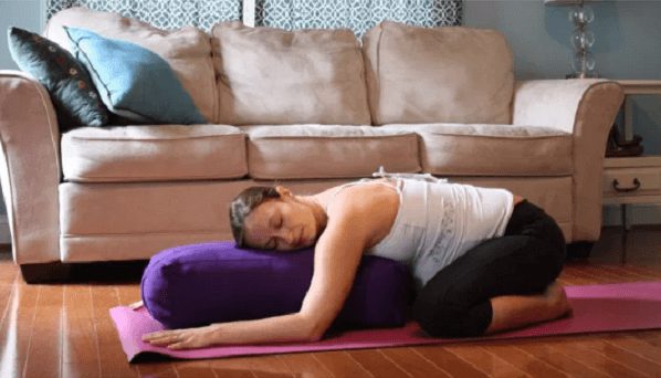 Tư thế em bé (Child’s Pose) - Yoga Cho Mẹ Bầu